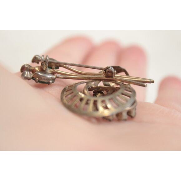 Art Deco Style Silver Tone Brooch Green Clear Rhinestones 1960s MCM Wreath - Picture 5 of 7